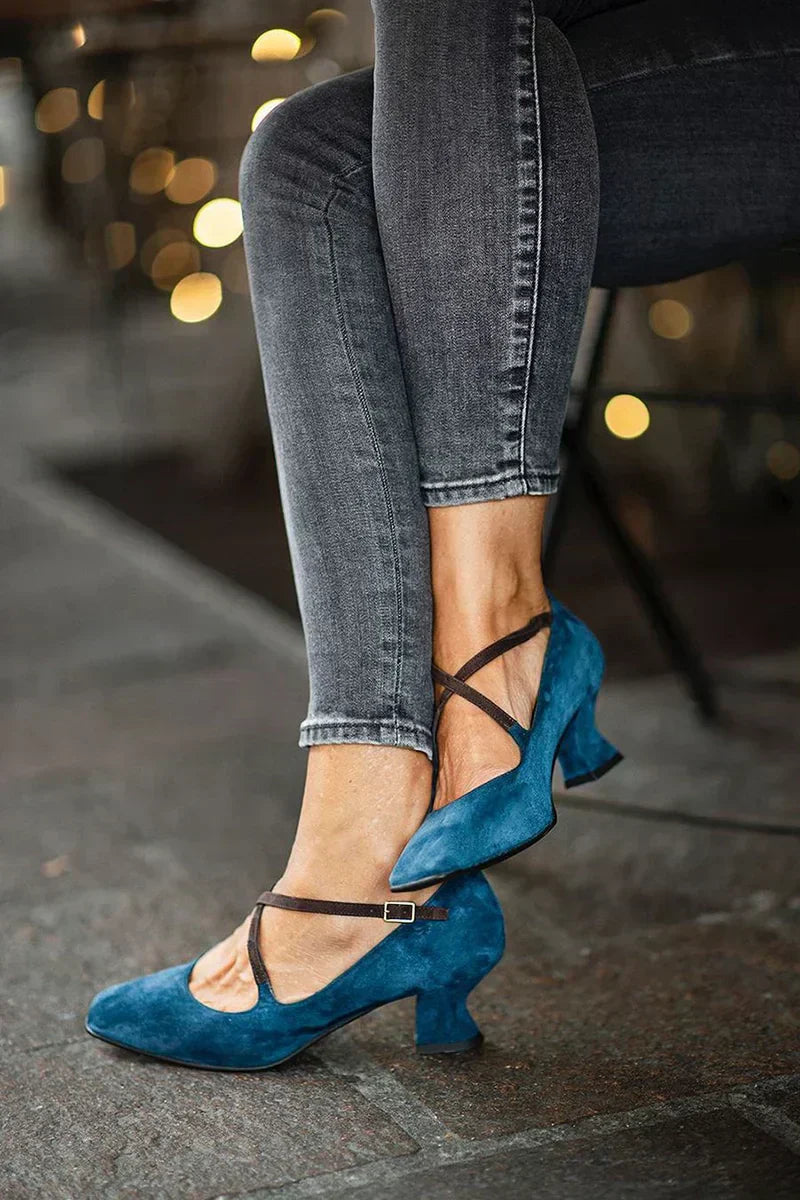 Amber | Chic Mid-Heel Sandals with Elegant Straps
